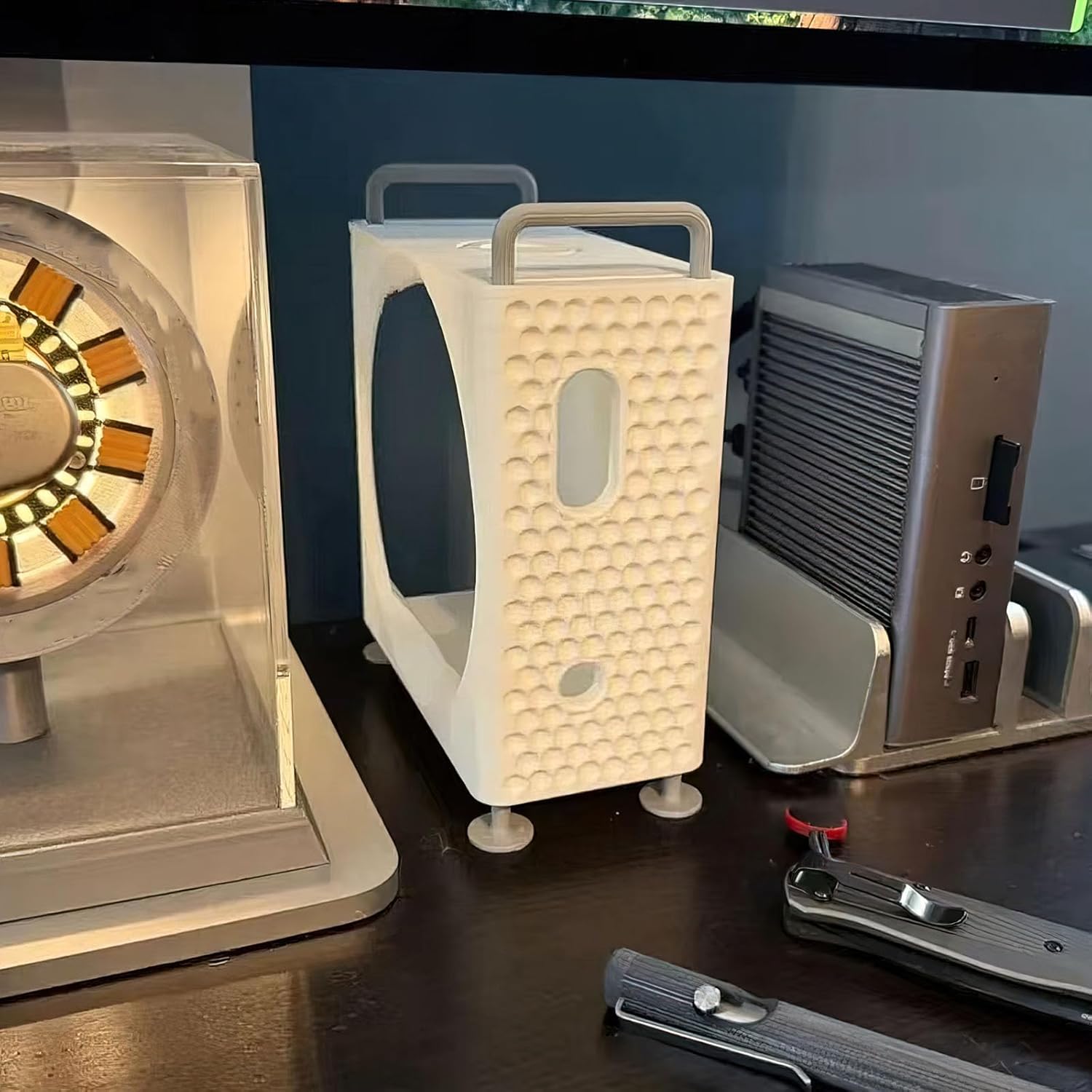 Чехол для компьютера с вертика – обзор и цена Vertical Laptop Stand